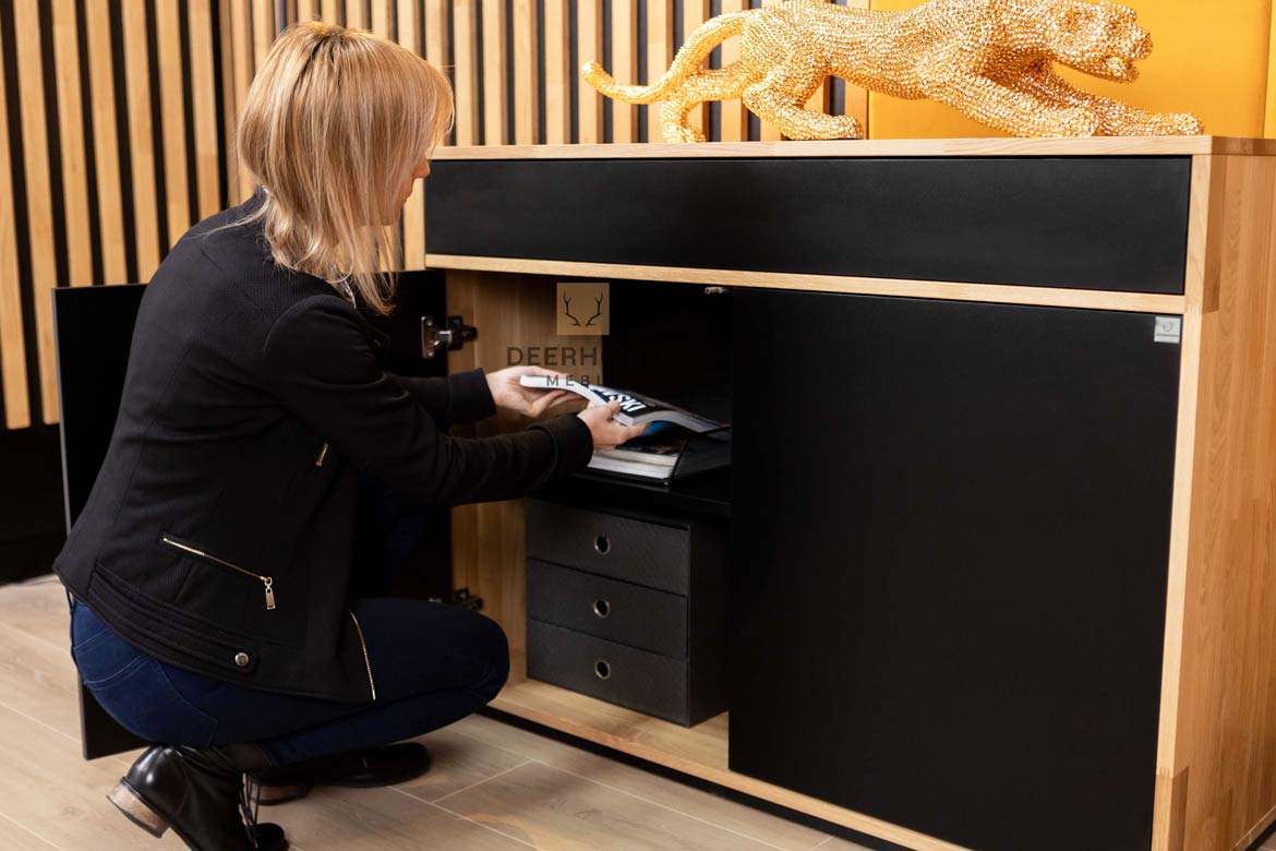 Bureau de loft noir commode étroite