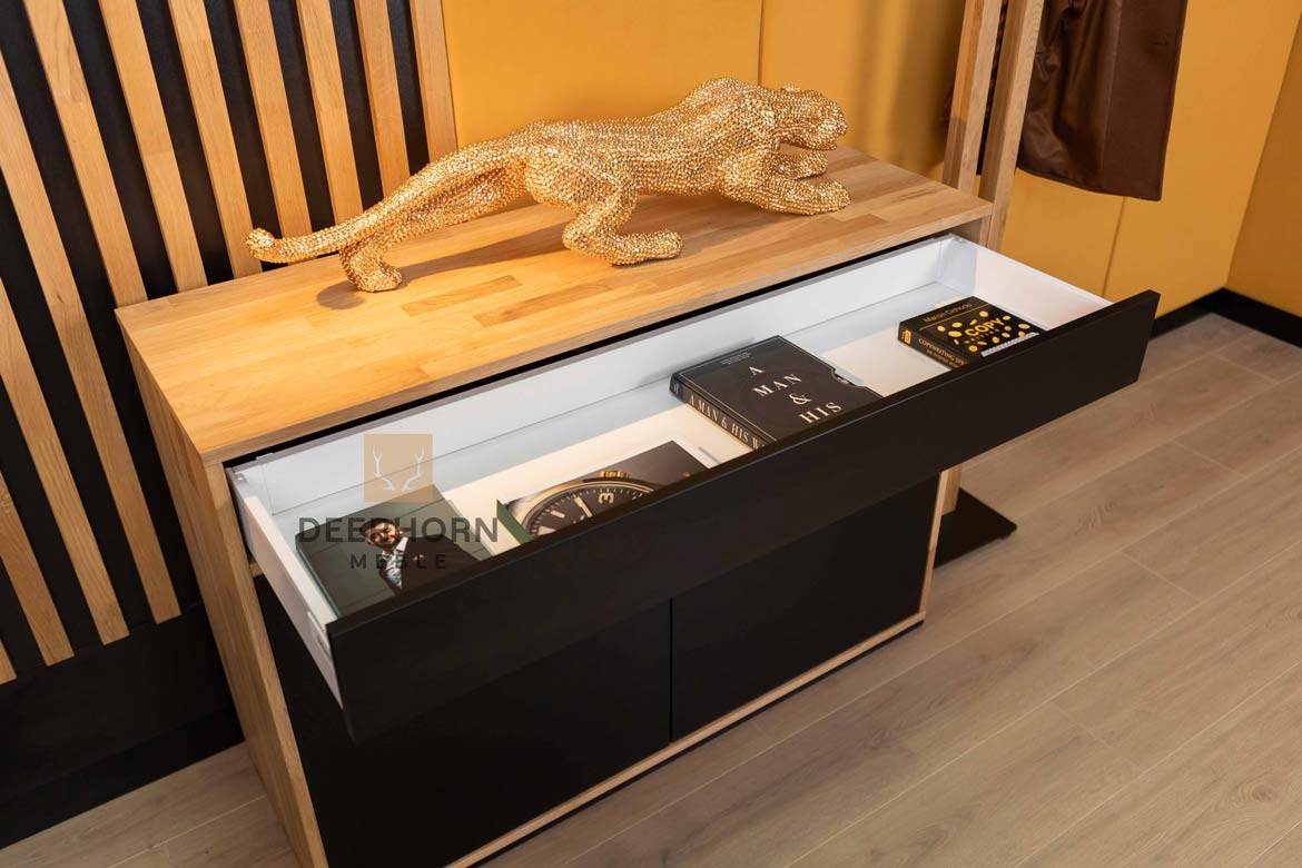 Bureau de loft noir commode étroite