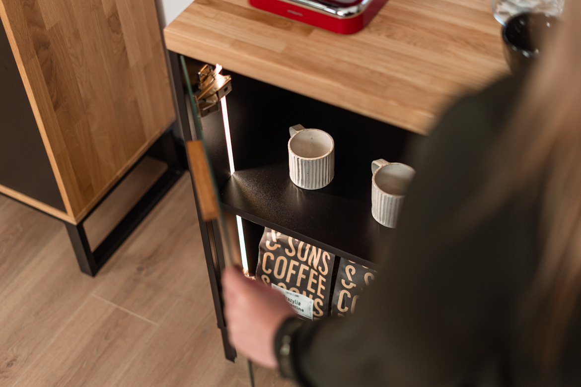 Meuble pour machine à café de bureau