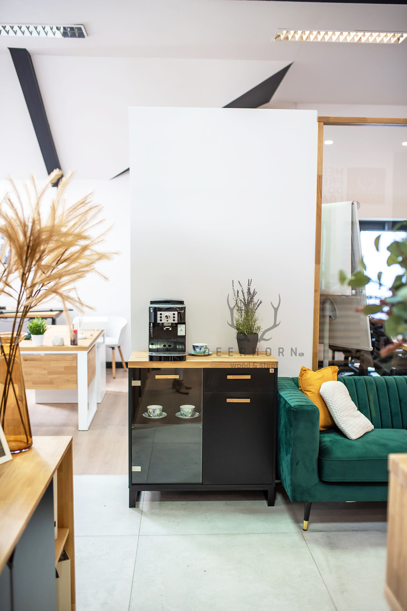 Meuble pour machine à café de bureau