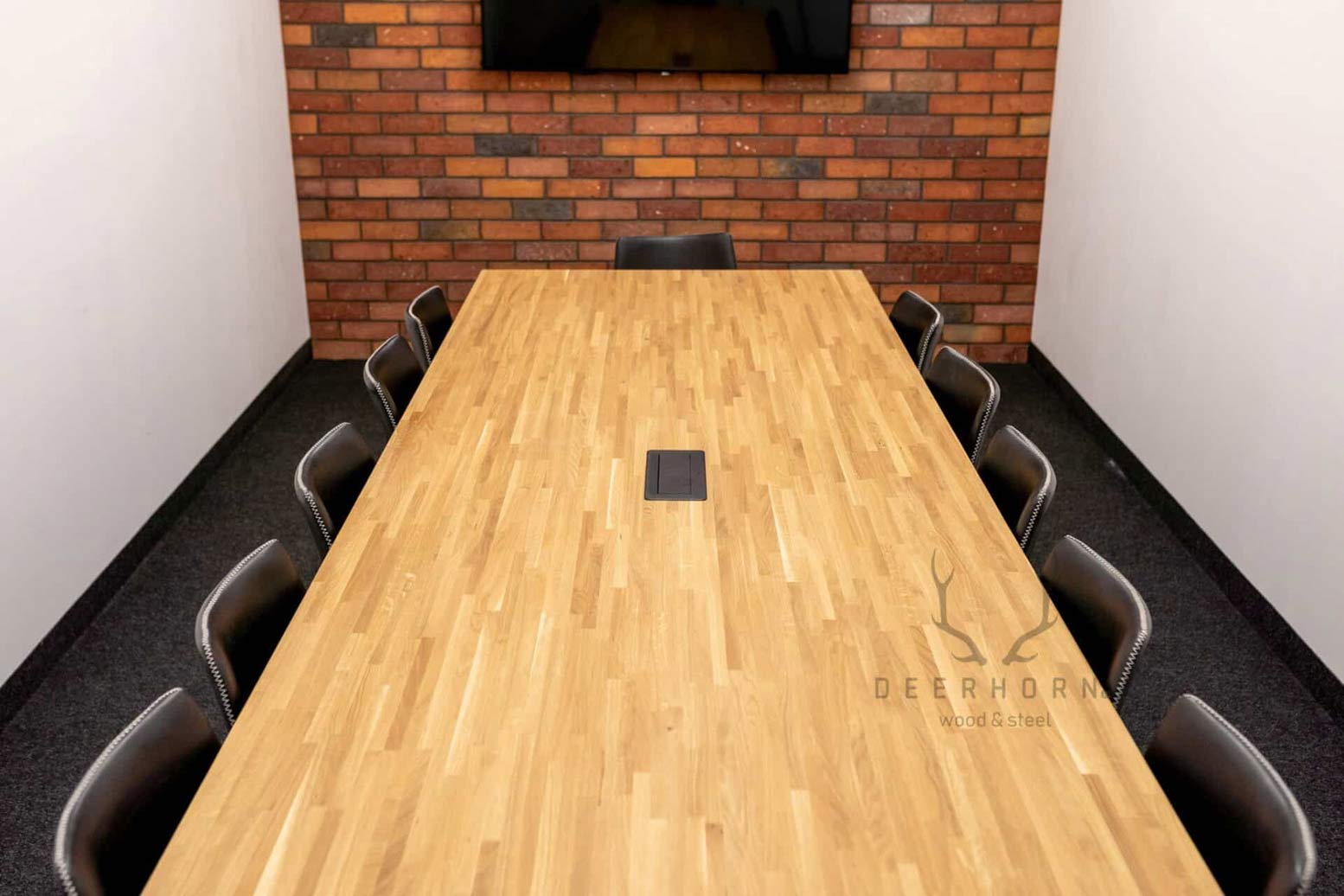 Table de conférence avec plateau en bois 270x100cm avec trous pour câbles