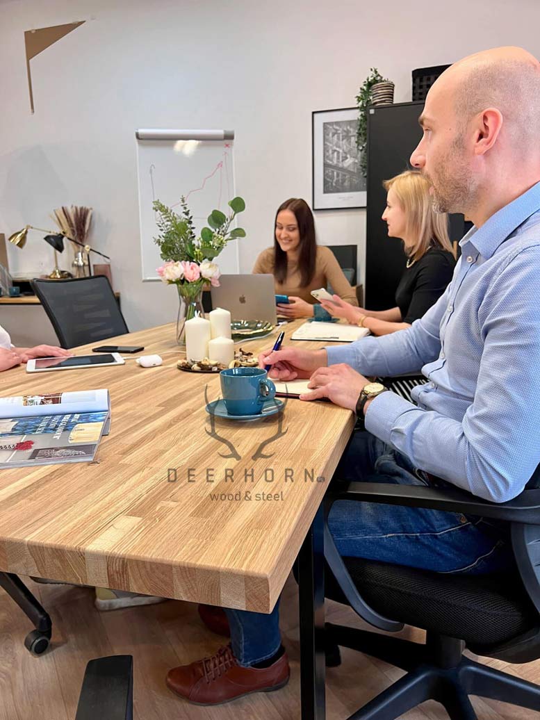 Table de conférence avec plateau en bois 220x100cm avec trou pour câble
