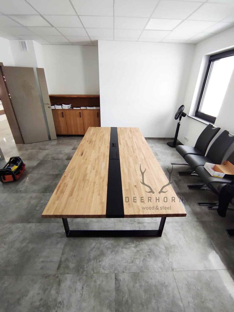 Table de conférence avec plateau en bois 250x120cm avec trou pour câbles