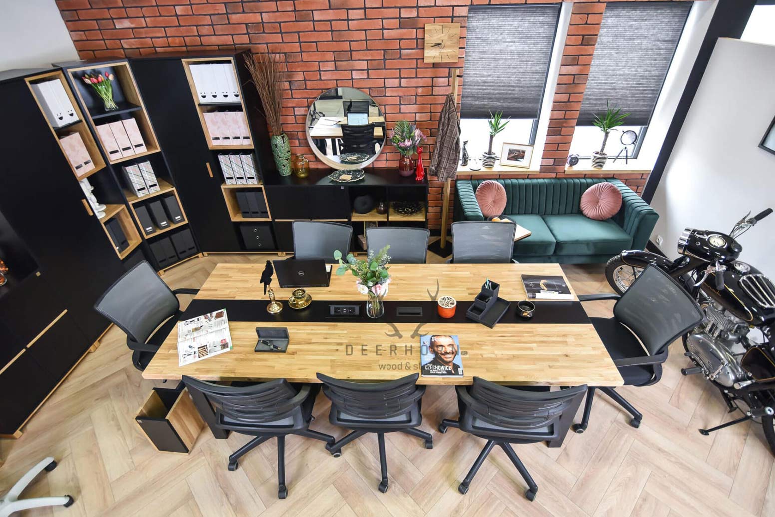 Table de conférence avec plateau en bois 250x120cm avec trou pour câbles