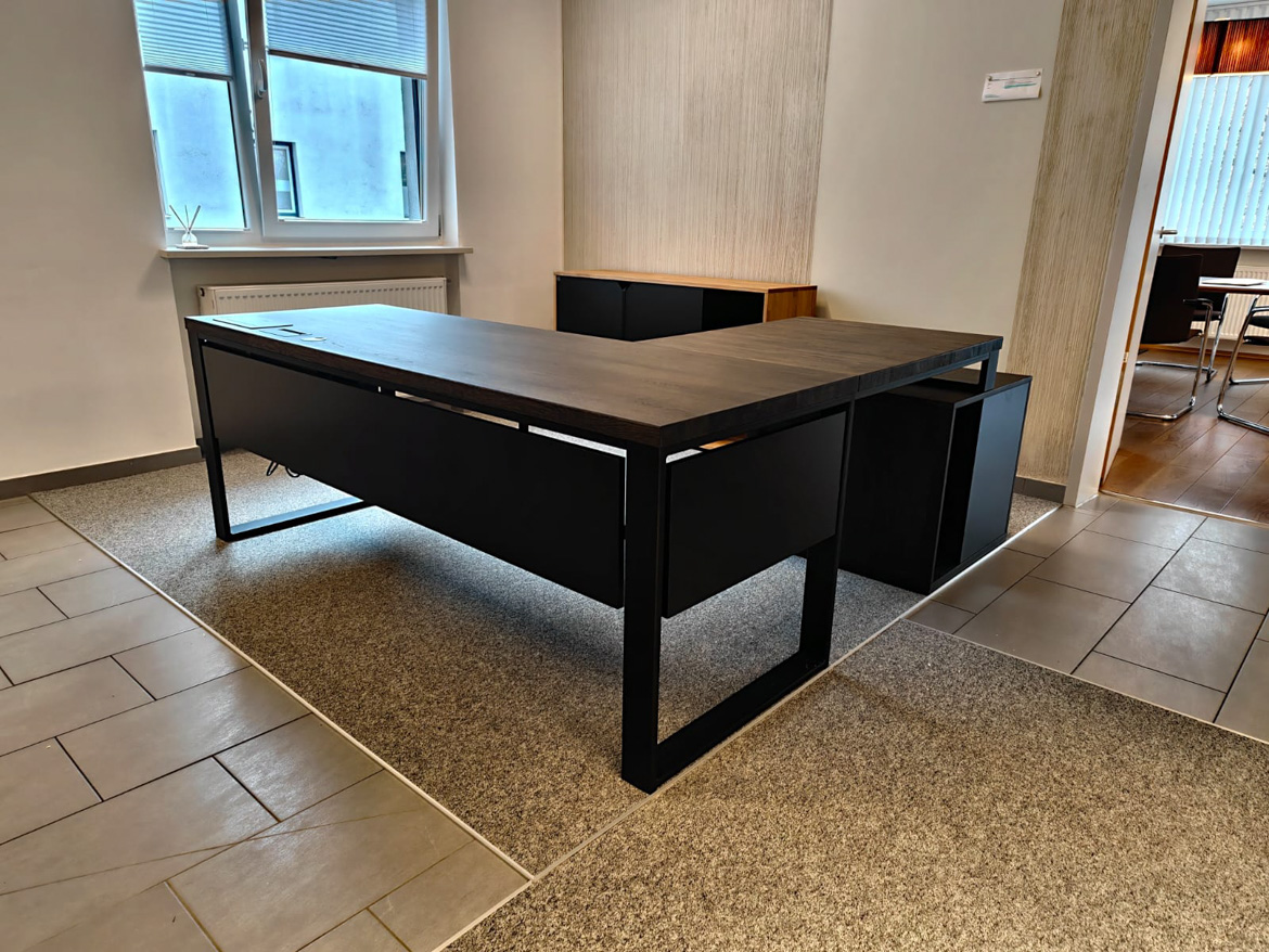 Bureau d'angle pour un cabinet comptable à Aldorf (Allemagne)