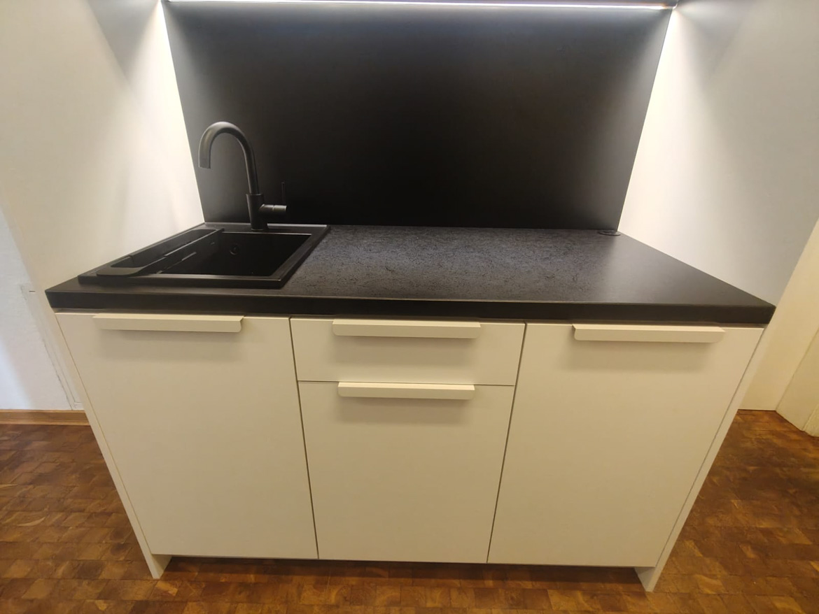 Coin cuisine pour un cabinet d'architecture et d'ingénierie à Francfort, en Allemagne